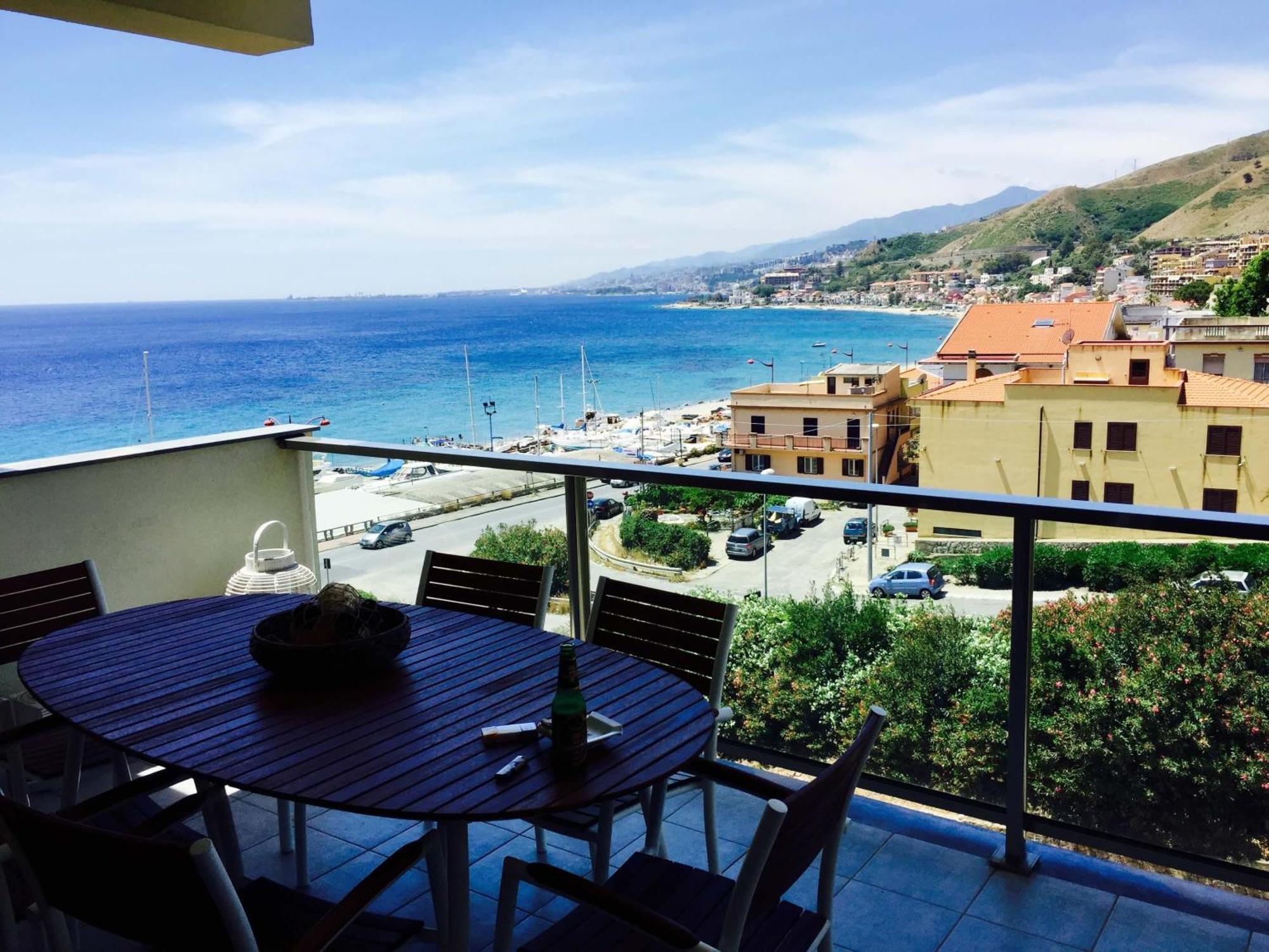 Luxury Apartment Messina Quarto foto